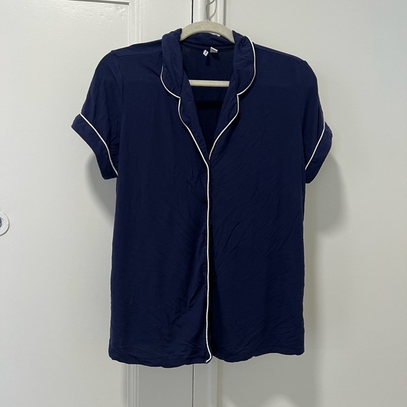 Women's Navy Blue Sleepwear Shirt pajama top Nordstrom brand women’s sz small - Picture 4 of 7